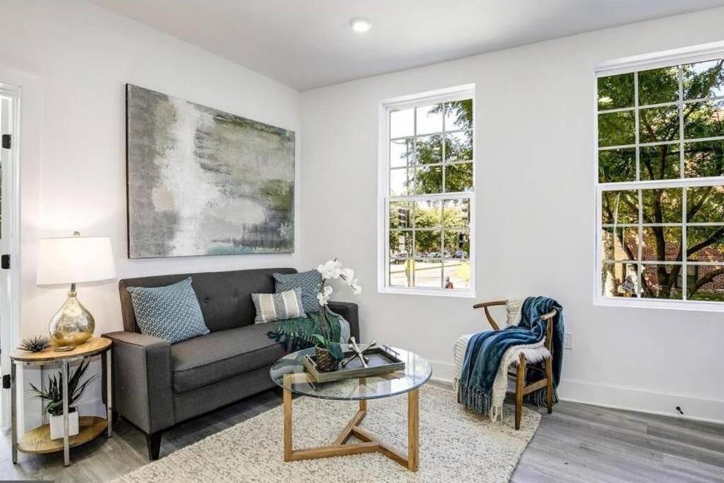 Charming Capitol Hill Home With Stunning Views! Washington Extérieur photo